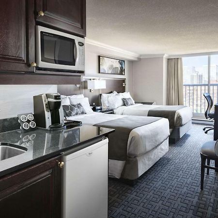 Best Western Plus Ottawa Downtown Suites Exterior photo